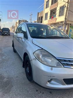 نيسان فيرسا